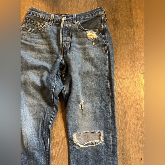 Levi’s 501 Skinny Jeans - Picture 4 of 9